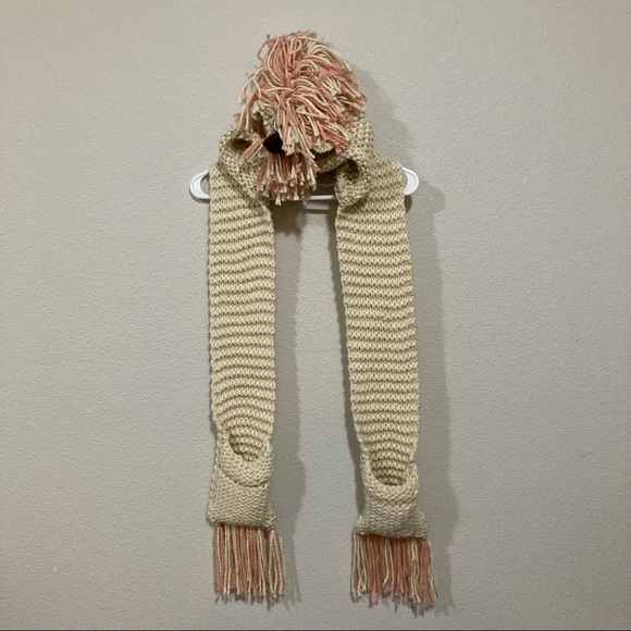 NWOT hooded scarf - Picture 2 of 7